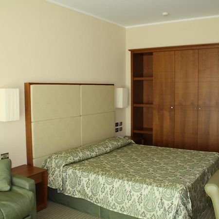 Hotel Villaggio Club Altalia Brancaleone Kültér fotó
