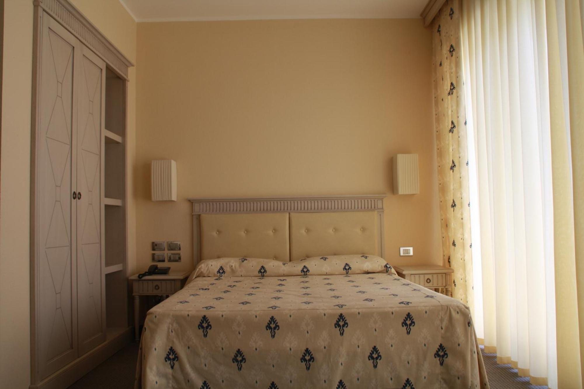 Hotel Villaggio Club Altalia Brancaleone Kültér fotó