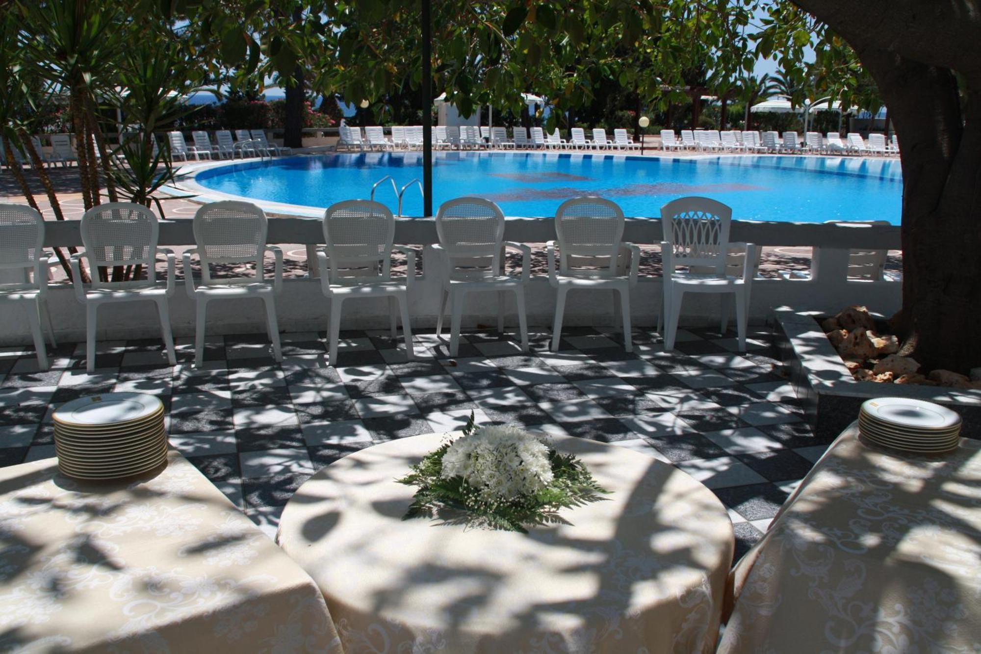 Hotel Villaggio Club Altalia Brancaleone Kültér fotó