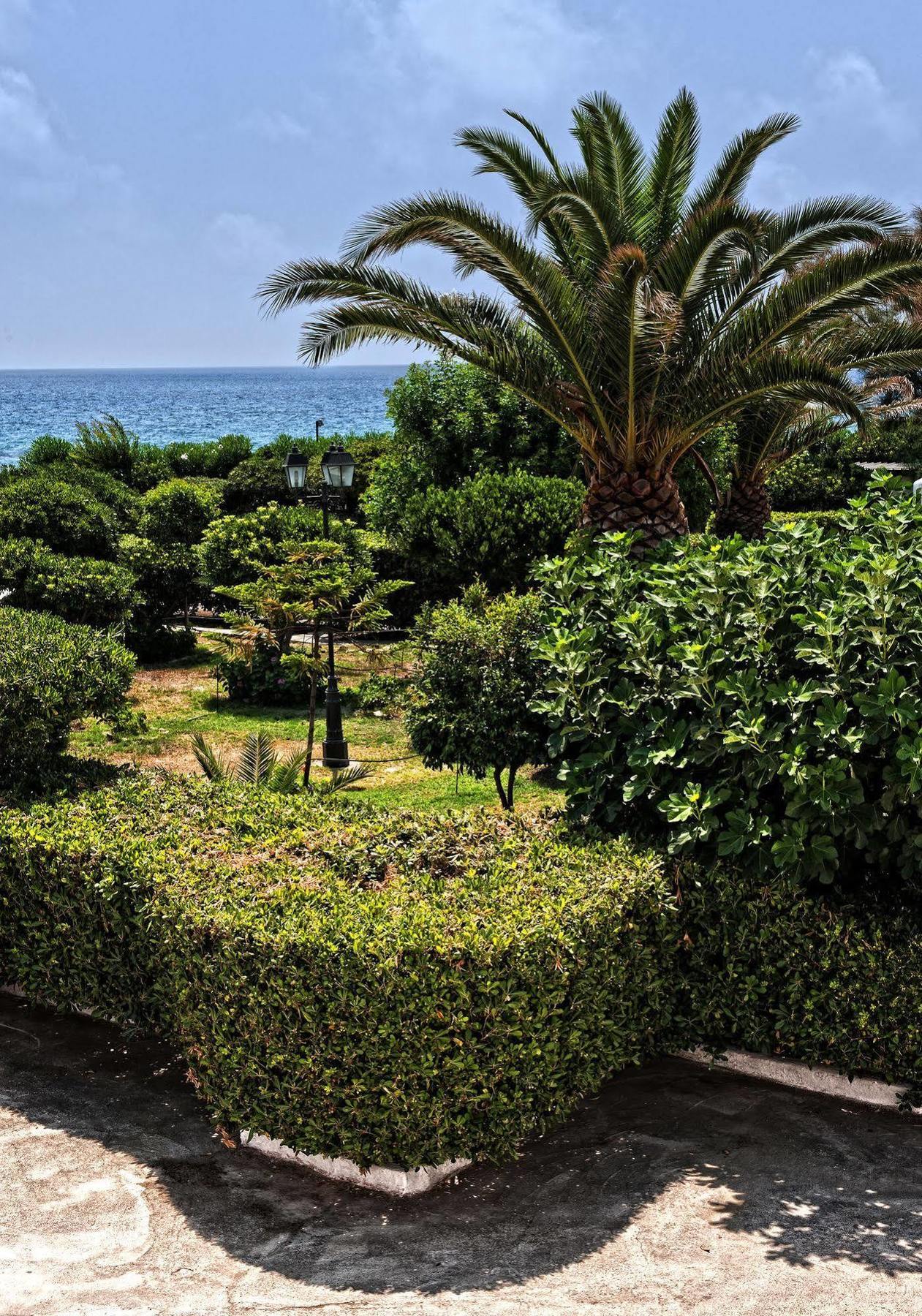 Hotel Villaggio Club Altalia Brancaleone Kültér fotó