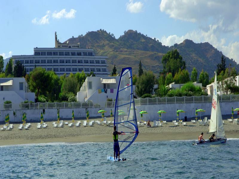 Hotel Villaggio Club Altalia Brancaleone Kültér fotó
